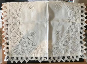 16" Battenburg Pillow Sham - round center